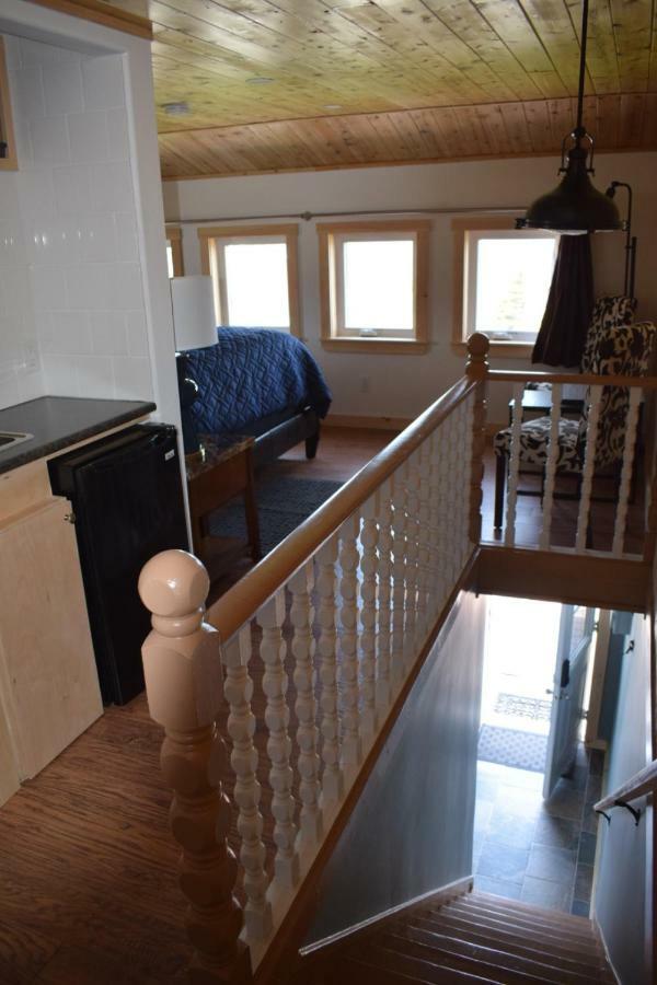 Bird Island B&B Bed And Bubble Elliston Екстериор снимка